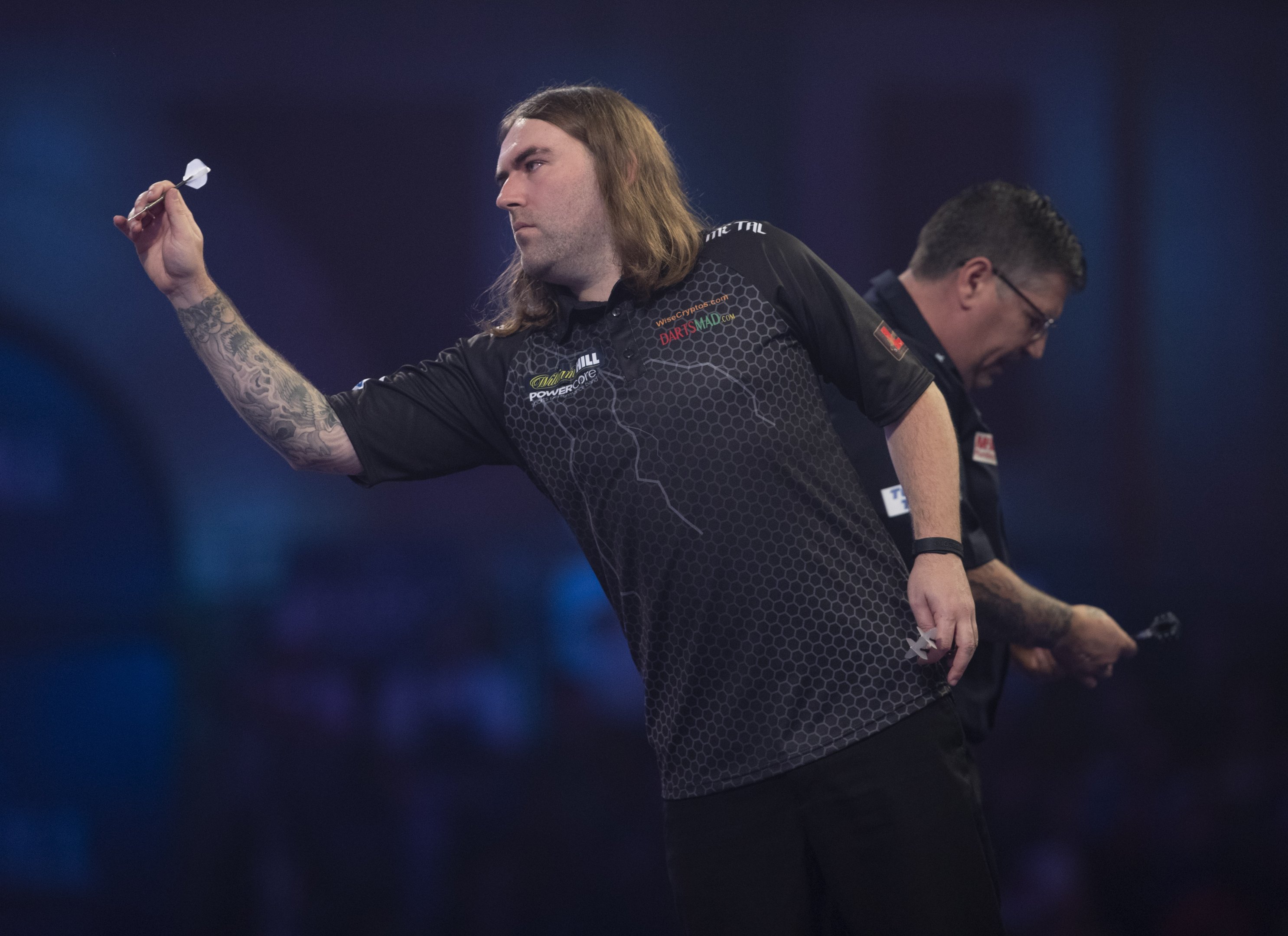Searle wins first PDC title PDC