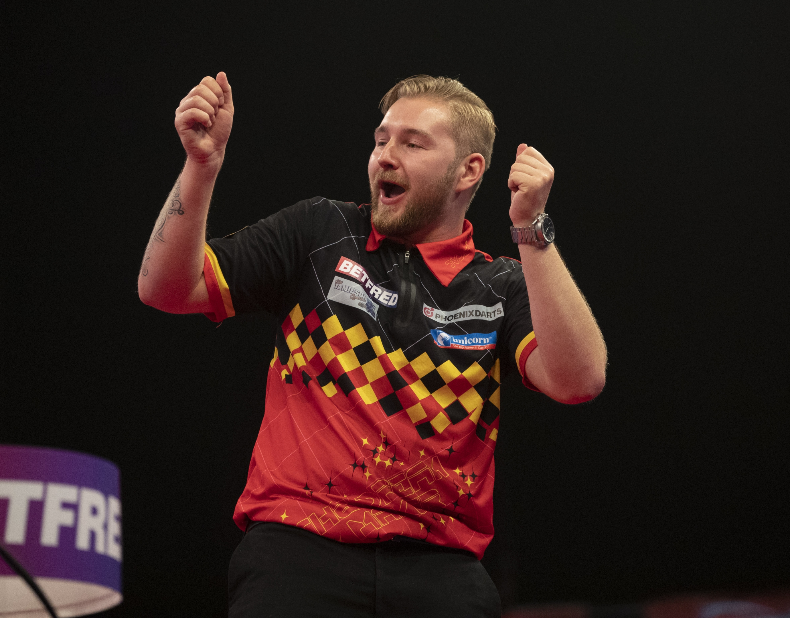 Dimitri van den Bergh wins 2020 Betfred World Matchplay PDC