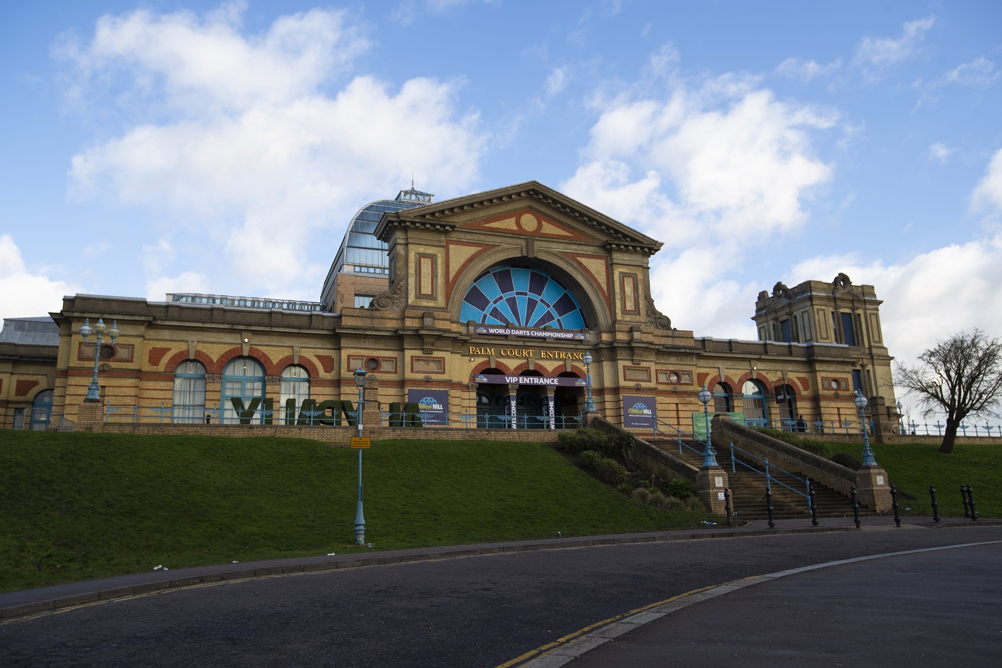 The+World+Darts+Championship+should+remain+at+Alexandra+Palace+and+never+move+to+Saudi+Arabia%2C+warns+Paul+Nicholson