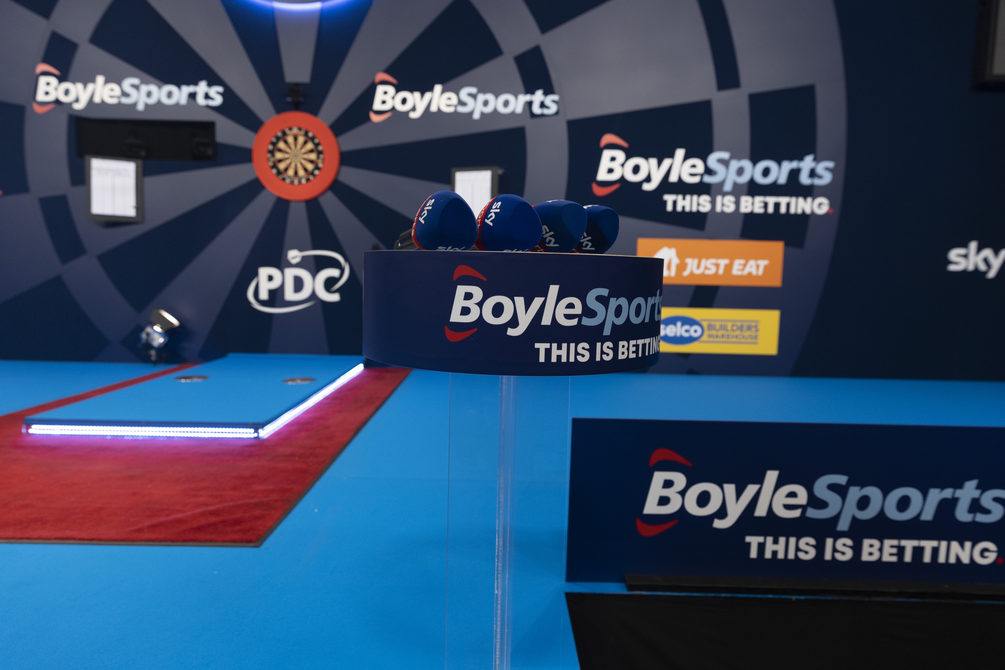 How to watch the 2021 BoyleSports World Grand Prix PDC