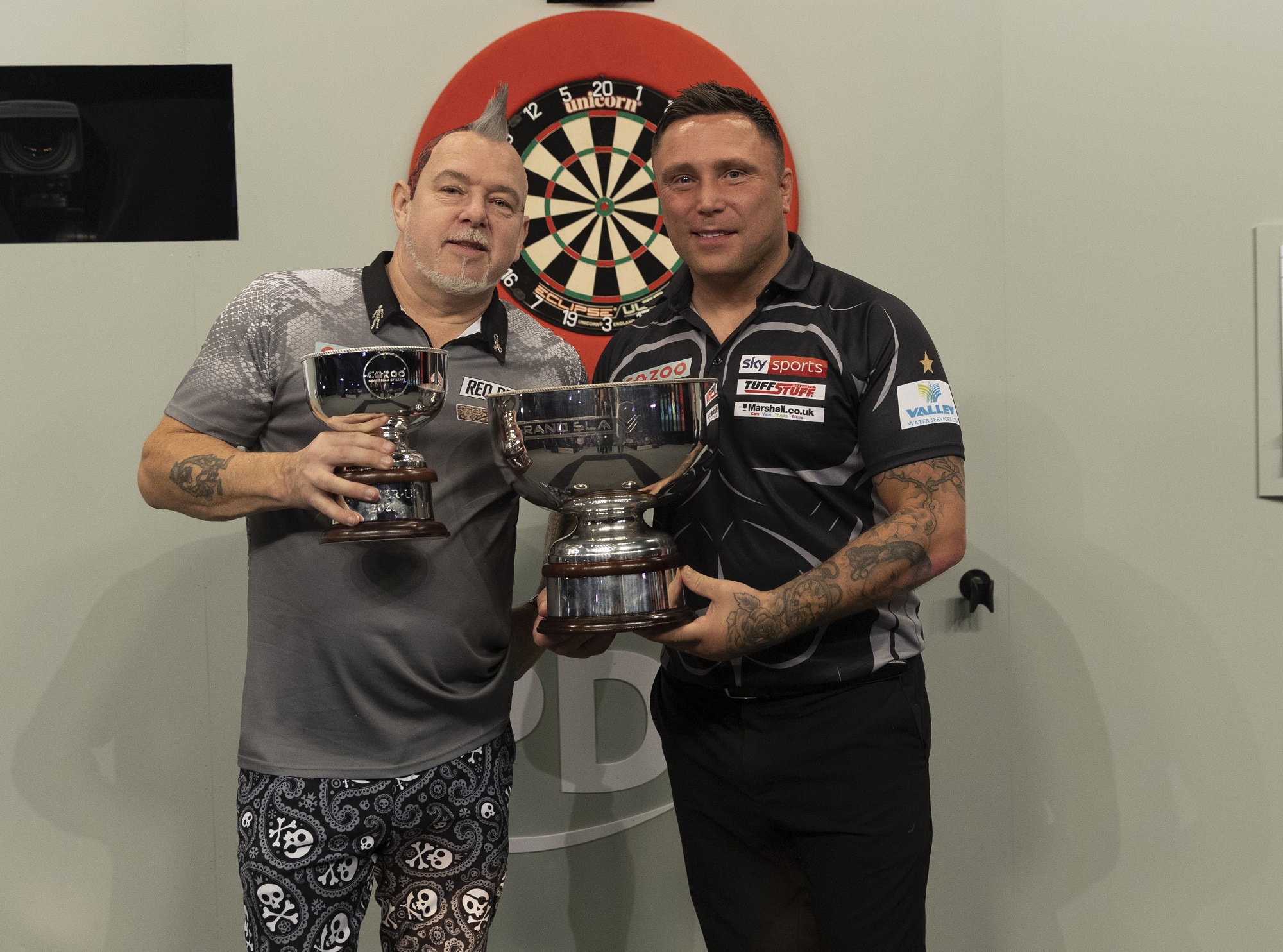 World's top two all clear for Cazoo Premier League in Nottingham PDC