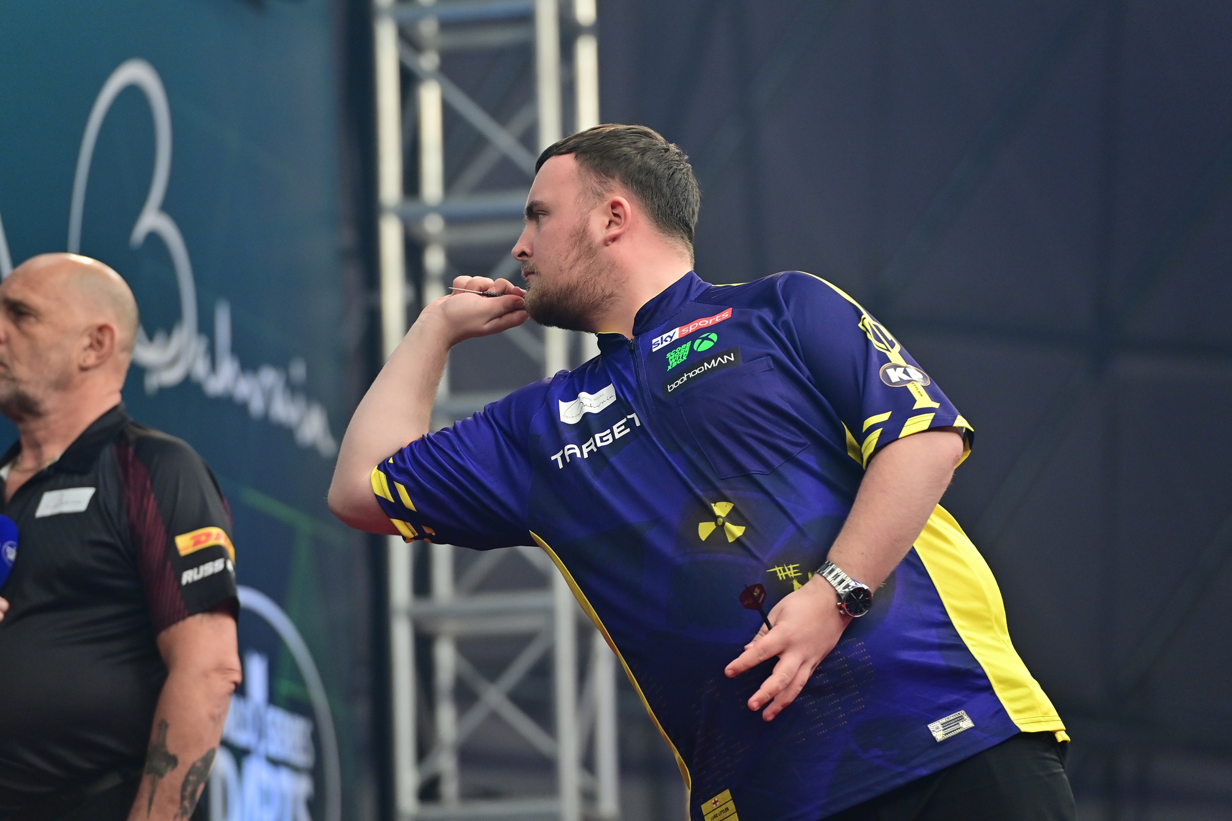 Humphries, Littler & Van Gerwen shine as 2025 Bahrain Darts Masters