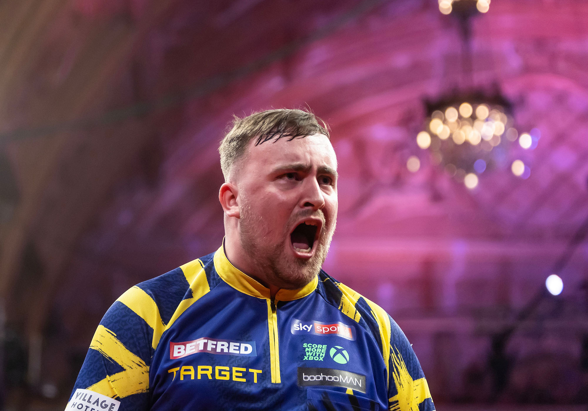 Littler and Rock win World Matchplay marathons on epic night in Blackpool