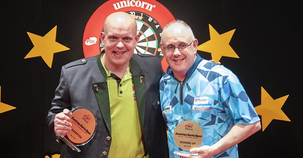 Michael van Gerwen & Ian White (Kais Bodensieck, PDC Europe)