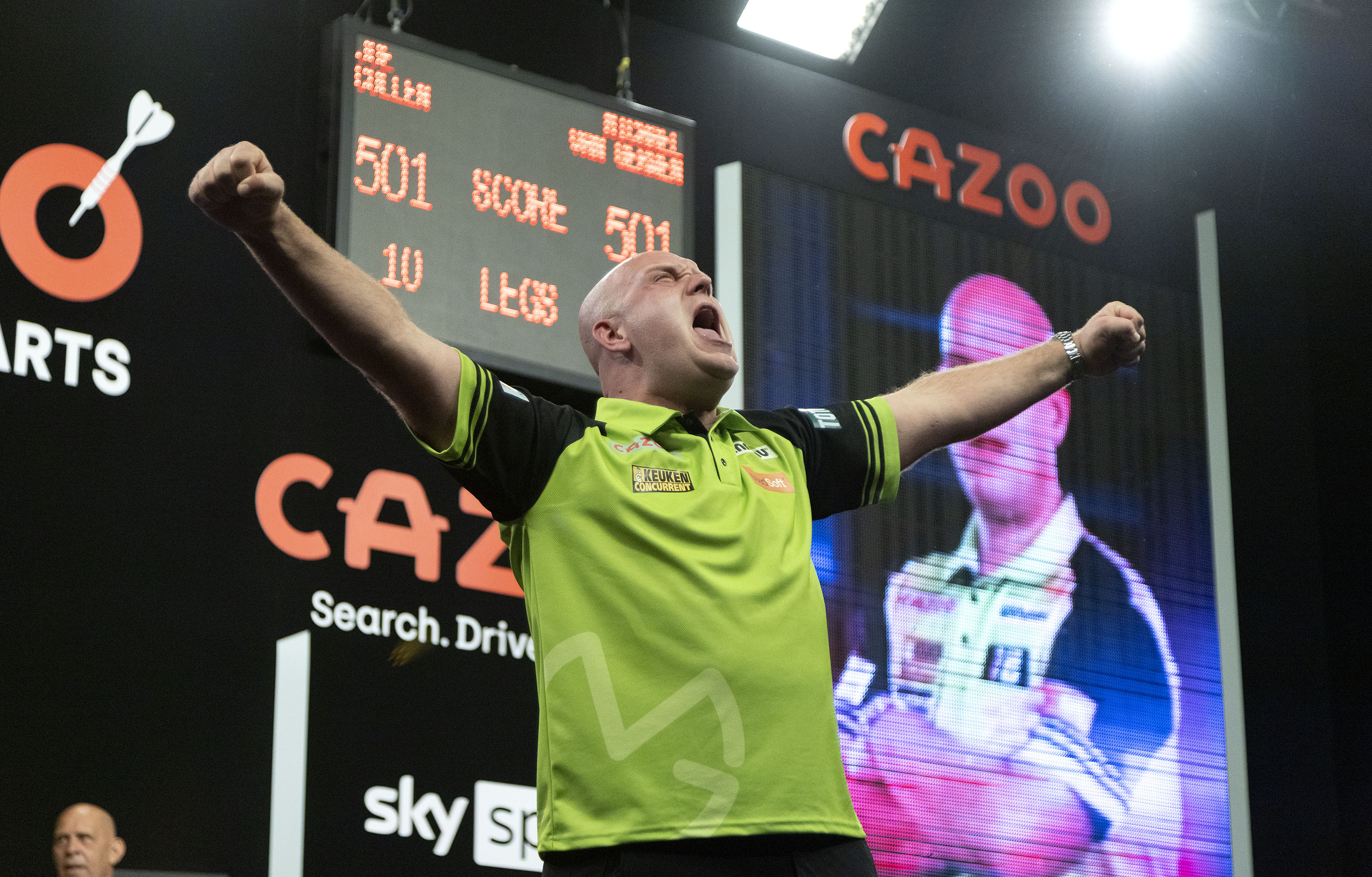 Michael van Gerwen celebrates victory over Joe Cullen in the Cazoo Premier League Final