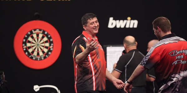 Mensur Suljovic (Lawrence Lustig, PDC)