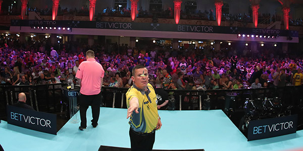 Dave Chisnall (Lawrence Lustig, PDC)