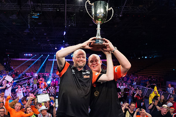 Van Gerwen & Van Barneveld (Kelly Deckers, PDC)