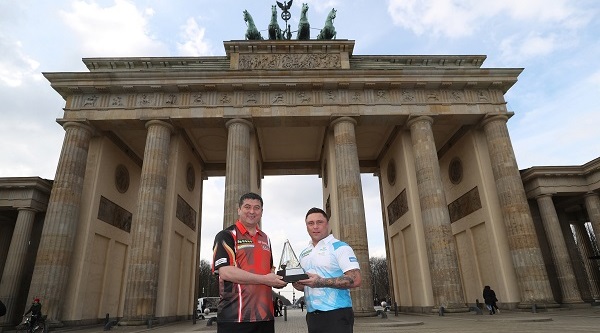 Mensur Suljovic & Gerwyn Price (Lawrence Lustig, PDC)