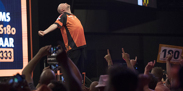 Raymond van Barneveld (Lawrence Lustig, PDC)