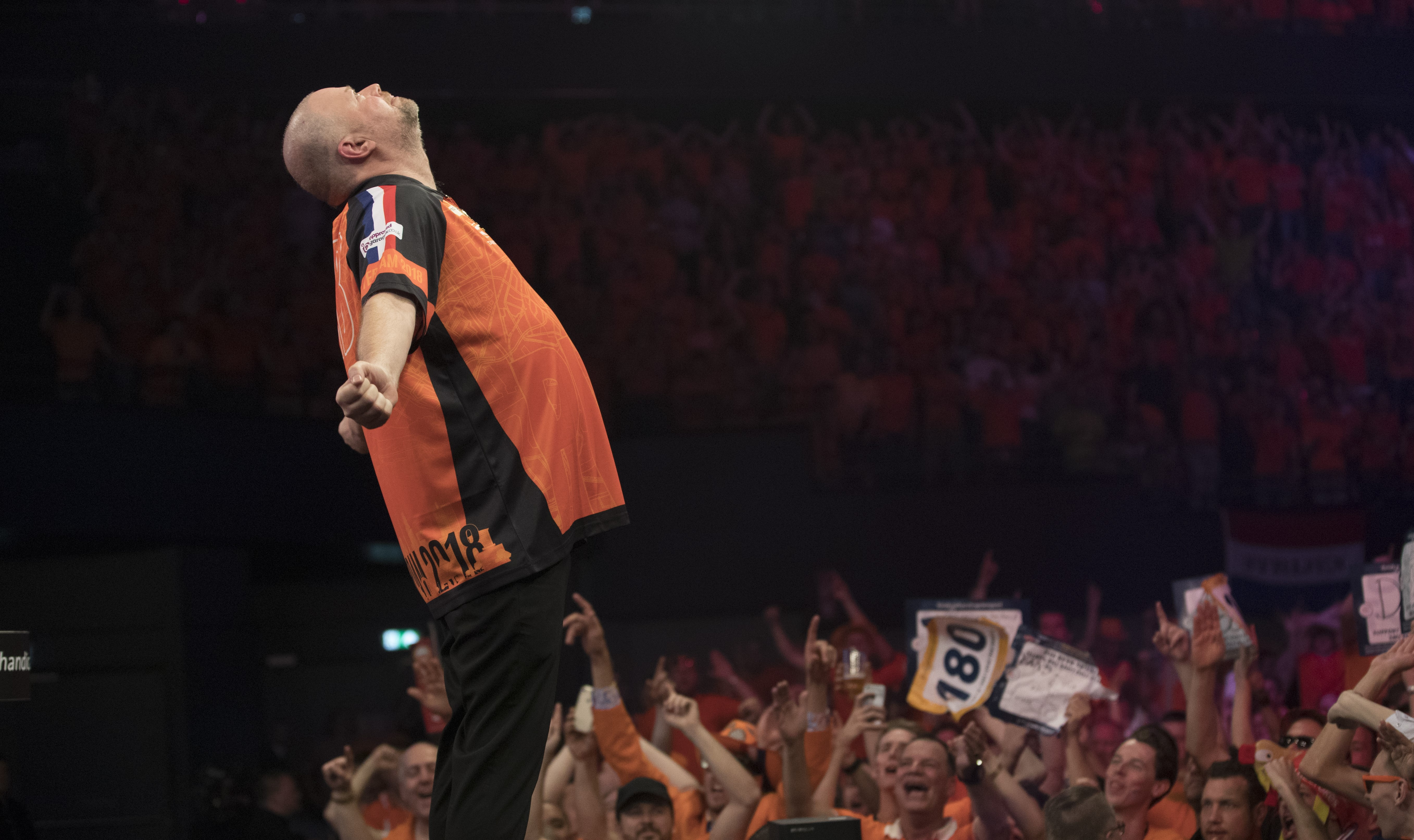 Van Barneveld (Lawrence Lustig, PDC)