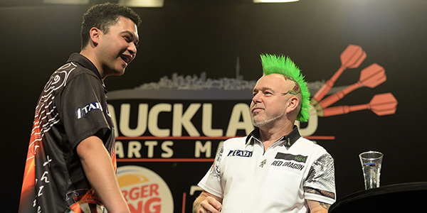 Tahuna Irwin, Peter Wright (Photosport NZ/PDC)