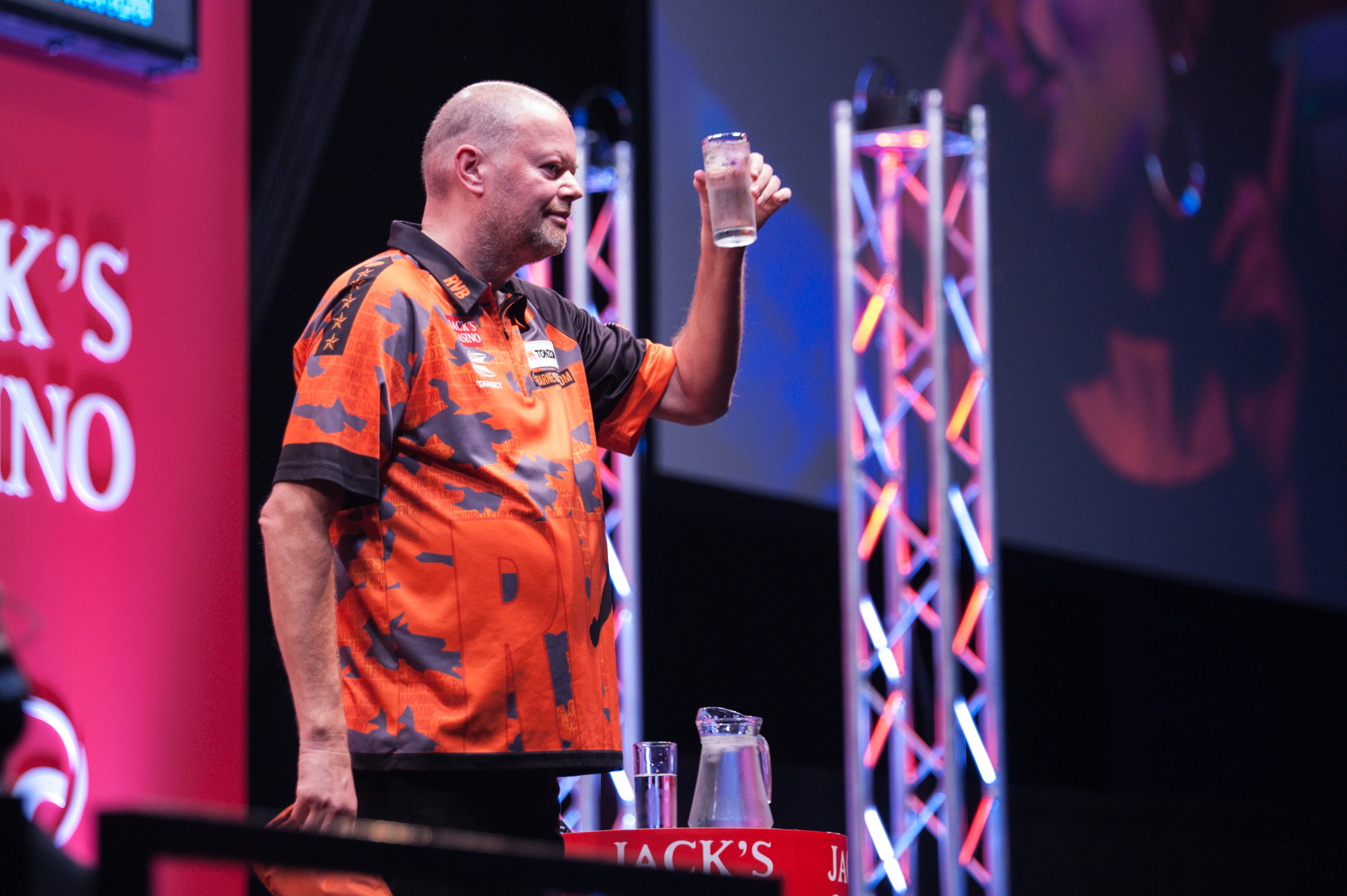 Raymond van Barneveld (PDC Europe)