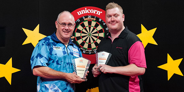 Ian White, Ricky Evans (Kelly Deckers, PDC)