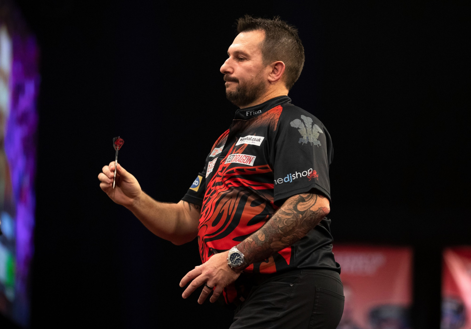 Aspinall eliminates Wright on spectacular night in Wolverhampton PDC