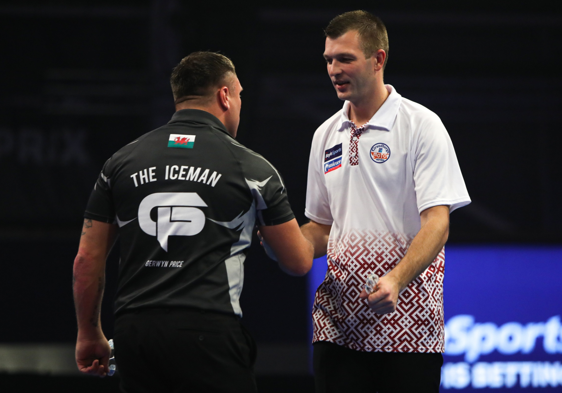 Gerwyn Price v Madars Razma (Kieran Cleeves/PDC)