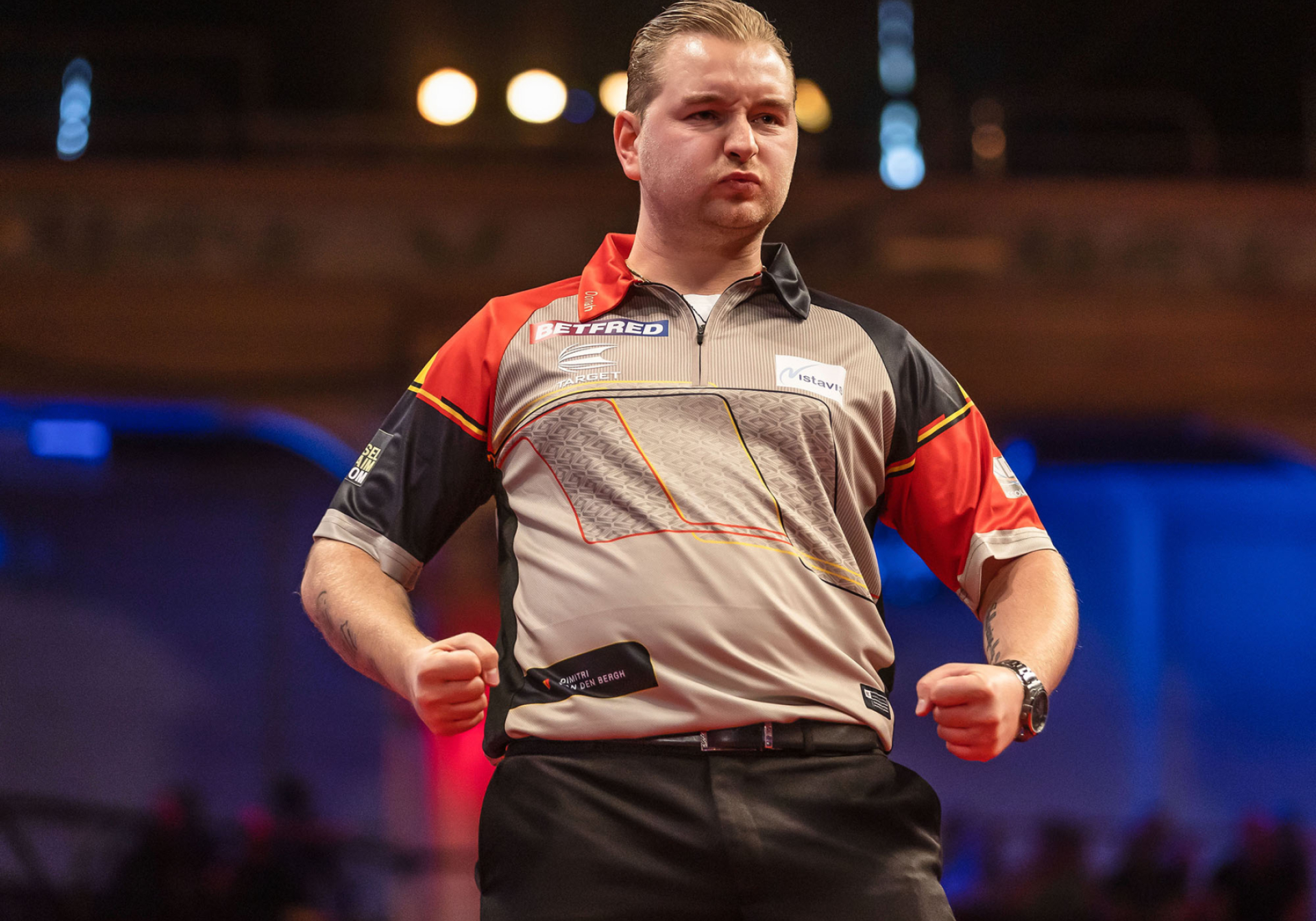 Wright and Van den Bergh progress; Searle ruins Barney's return PDC