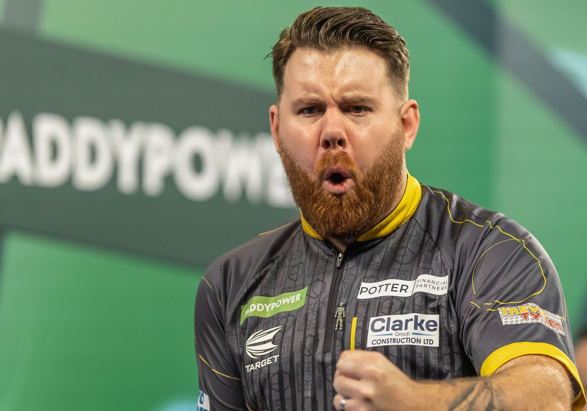 Anderson demolishes Whitlock to open title challenge at Ally Pally | PDC