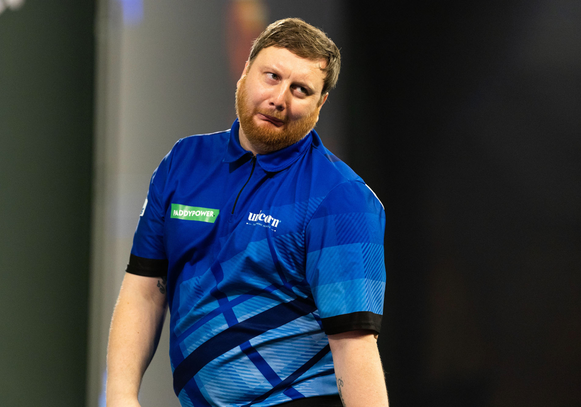 Anderson demolishes Whitlock to open title challenge at Ally Pally | PDC