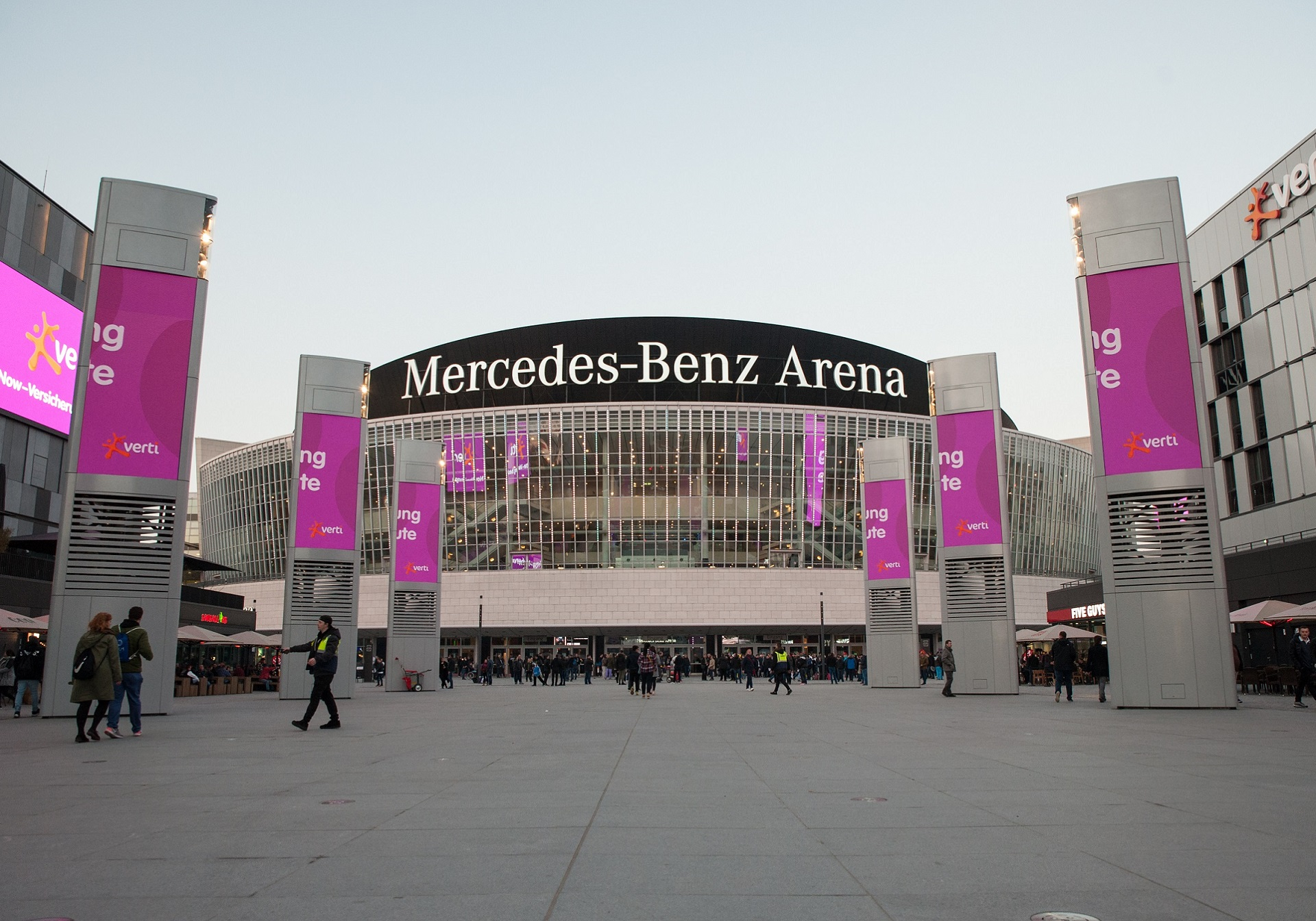 2019 Unibet Premier League Night Seven - Mercedes-Benz Arena, Berlin (Kelly Deckers, PDC)
