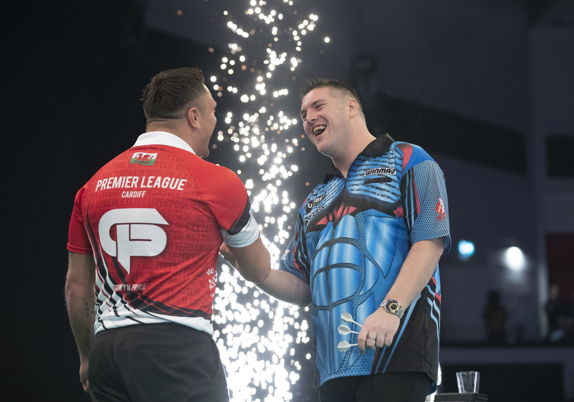 Gerwyn Price, Daryl Gurney (Lawrence Lustig, PDC)