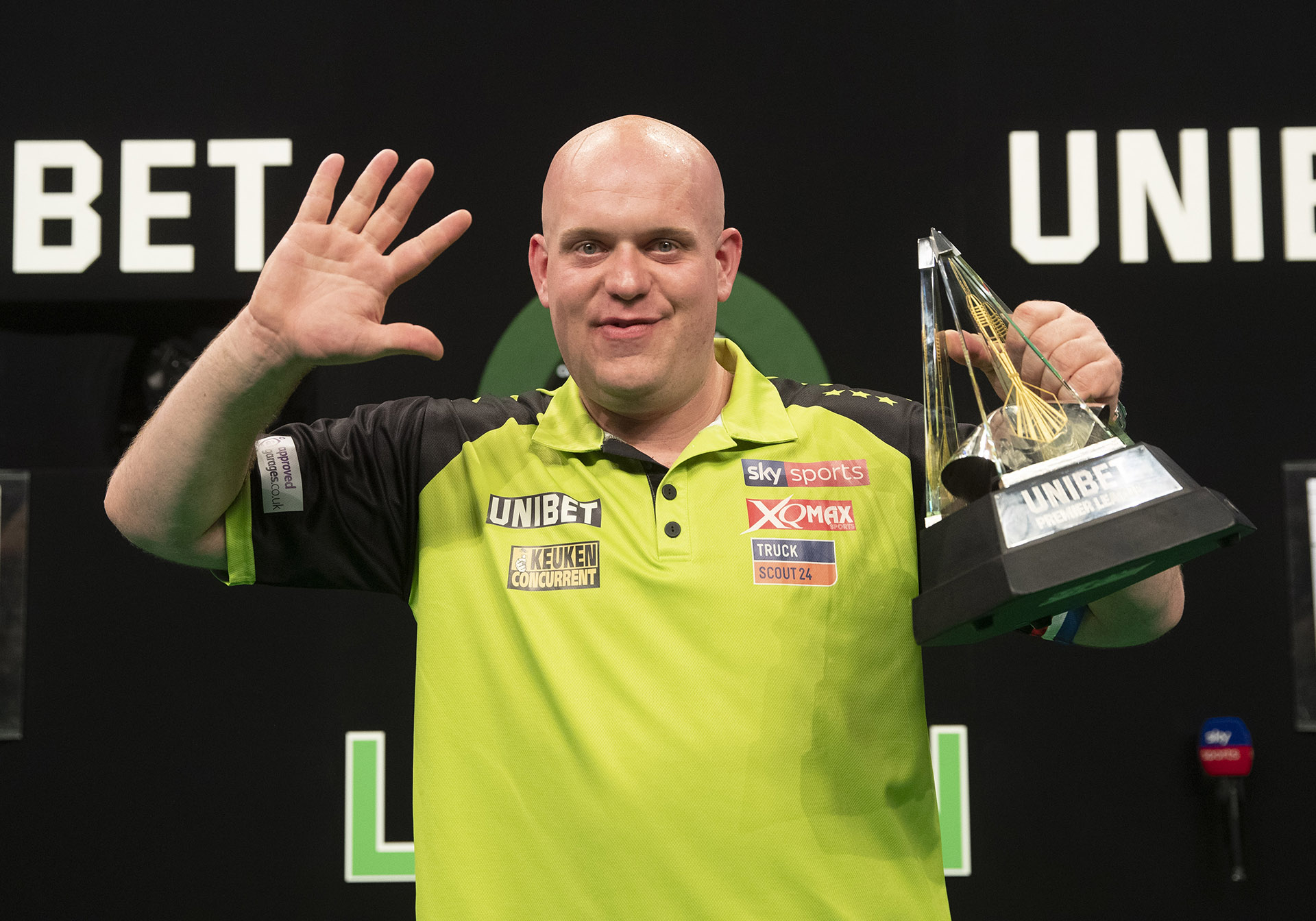 Michael van Gerwen (Lawrence Lustig, PDC)