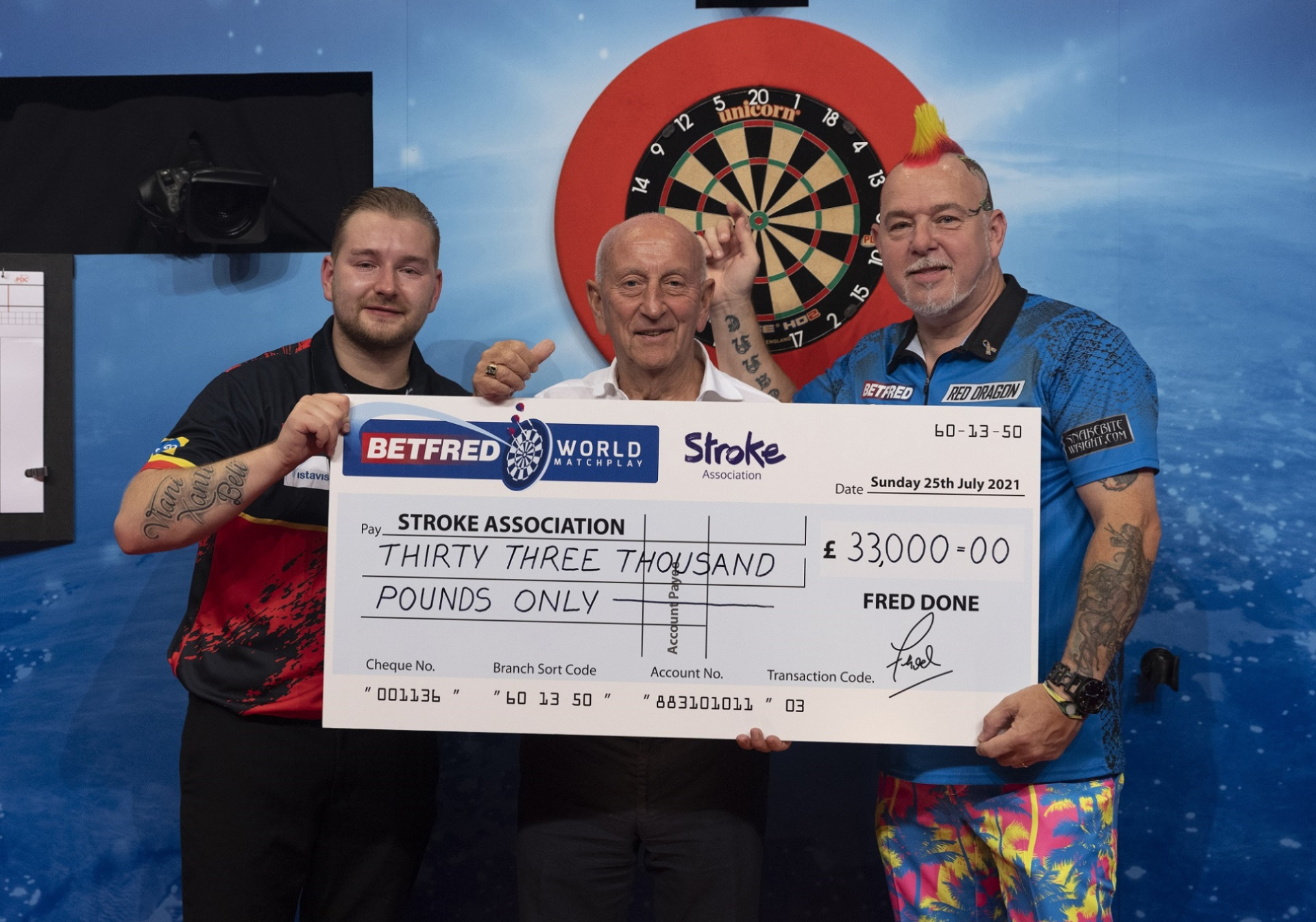 Peter Wright, Dimitri Van den Bergh & Fred Done - Betfred World Matchplay final (Lawrence Lustig, PDC)