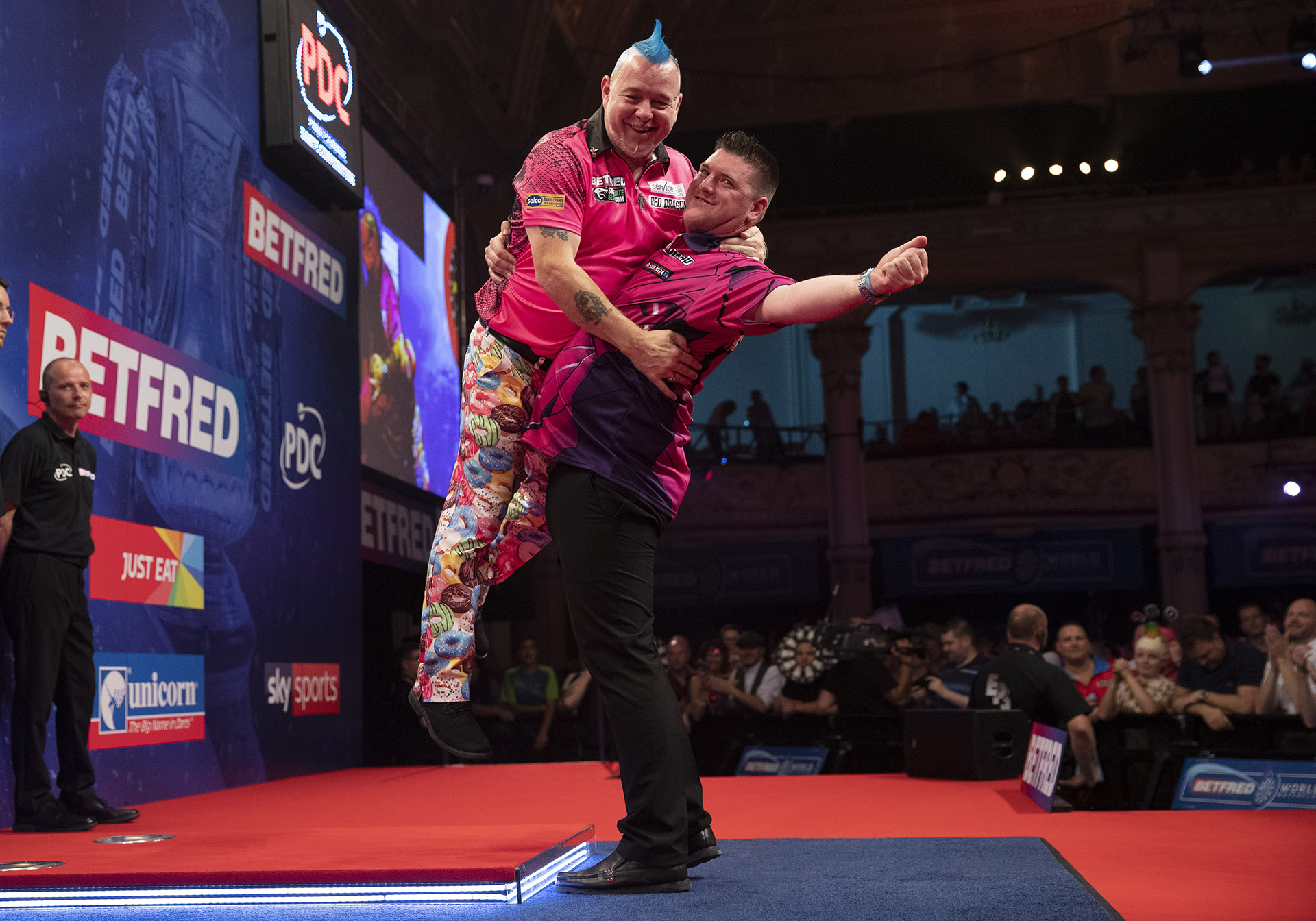 Peter Wright, Daryl Gurney (Lawrence Lustig, PDC)