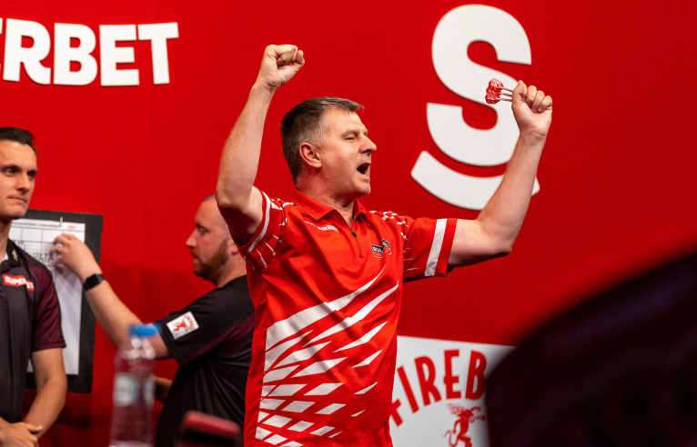 Krzysztof Ratajski (Simon O'Connor/PDC)