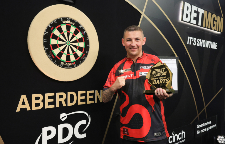 Nathan Aspinall (Steve Welsh/PDC)
