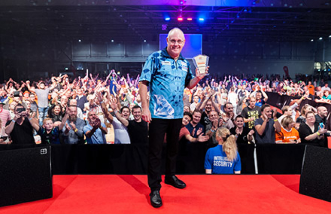 Ian White (Kelly Deckers, PDC)