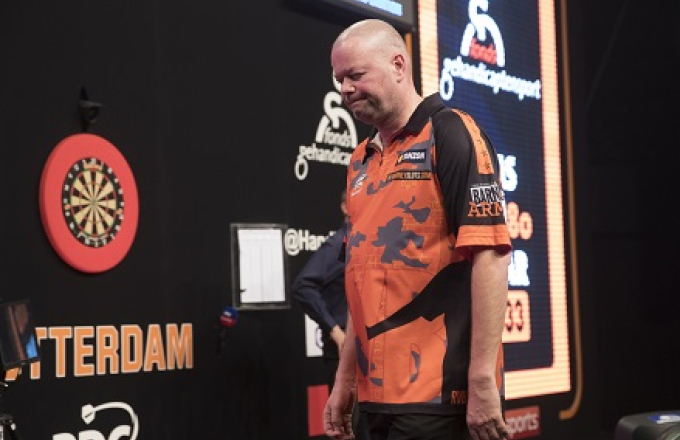 Raymond van Barneveld (Lawrence Lustig, PDC)