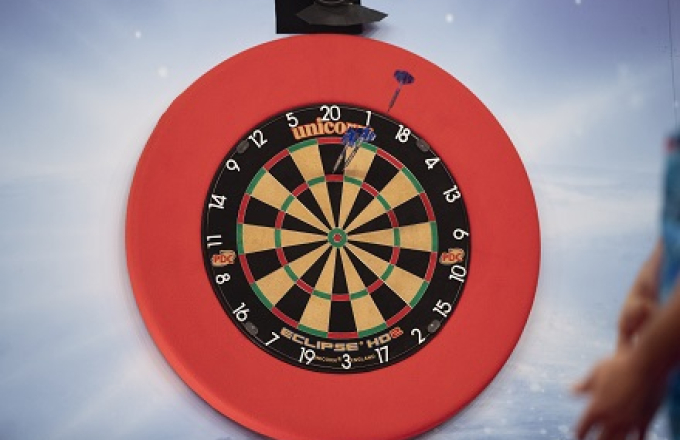 live darts today