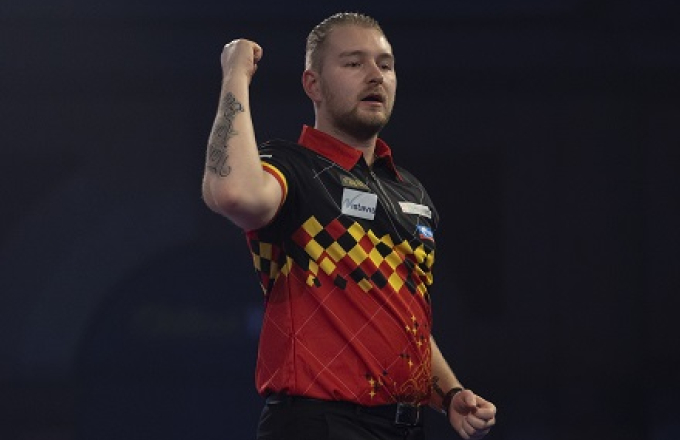 Dimitri Van den Bergh (Lawrence Lustig, PDC)