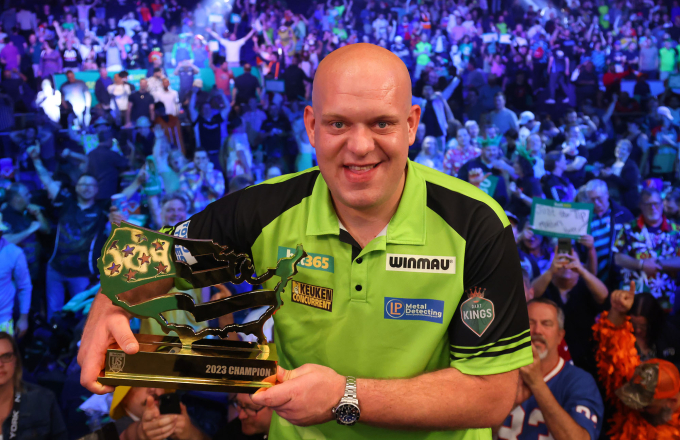 Michael van Gerwen (Ed Mulholland/PDC)