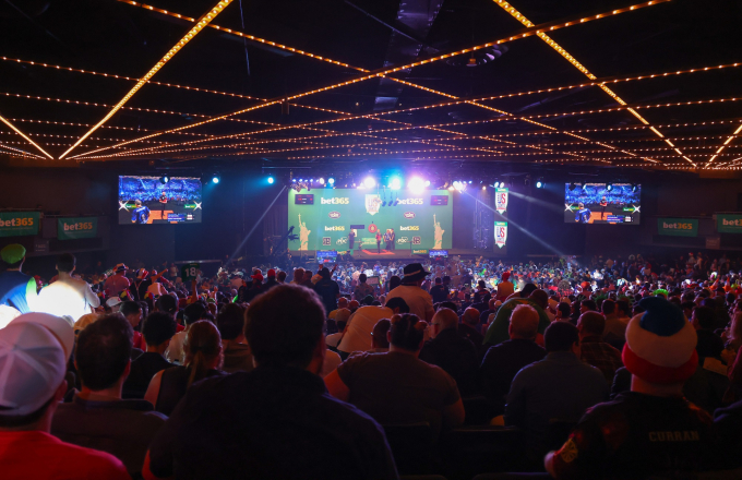 bet365 US Darts Masters (Ed Mulholland)