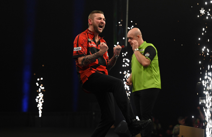 Nathan Aspinall & Michael van Gerwen (PDC)