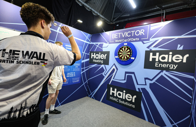 Haier (Jenny Segers, PDC)