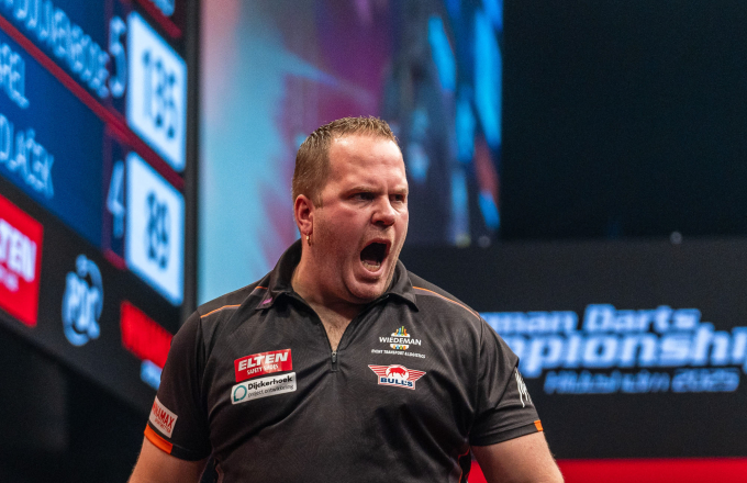 Dirk van Duijvenbode (PDC Europe)