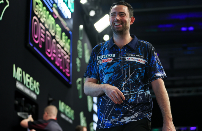 Luke Humphries (Kieran Cleeves)