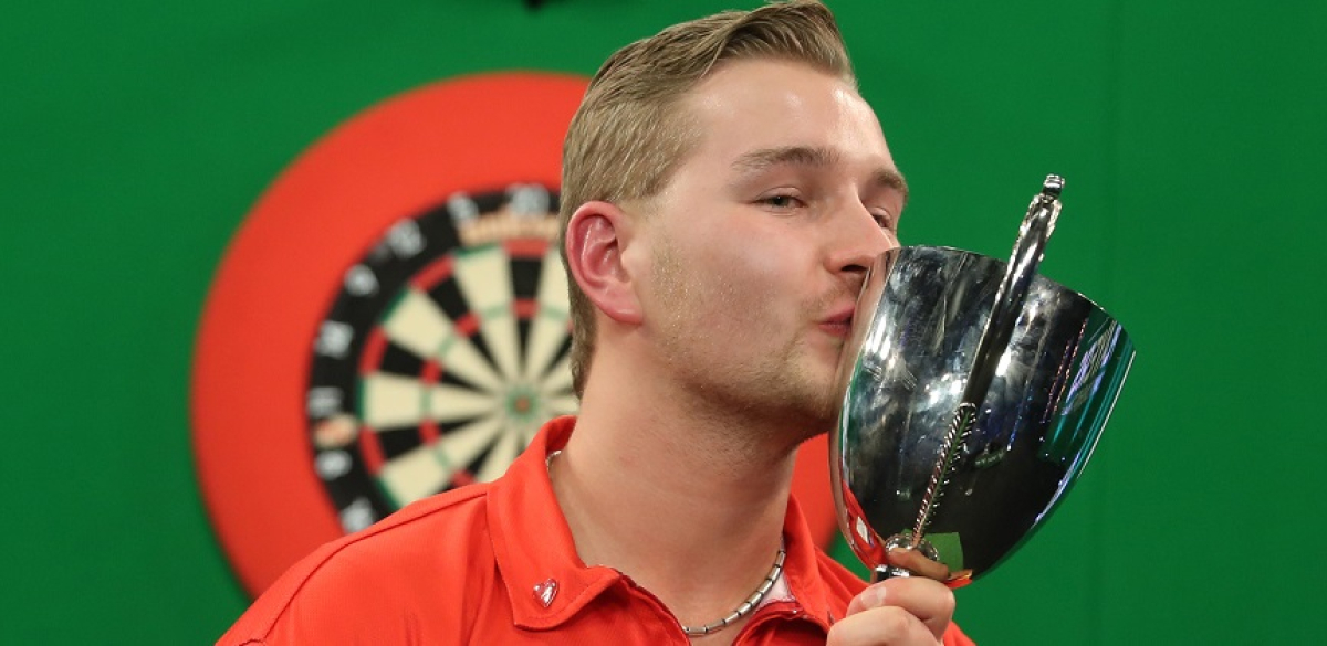 Dimitri Van den Bergh (Lawrence Lustig, PDC)