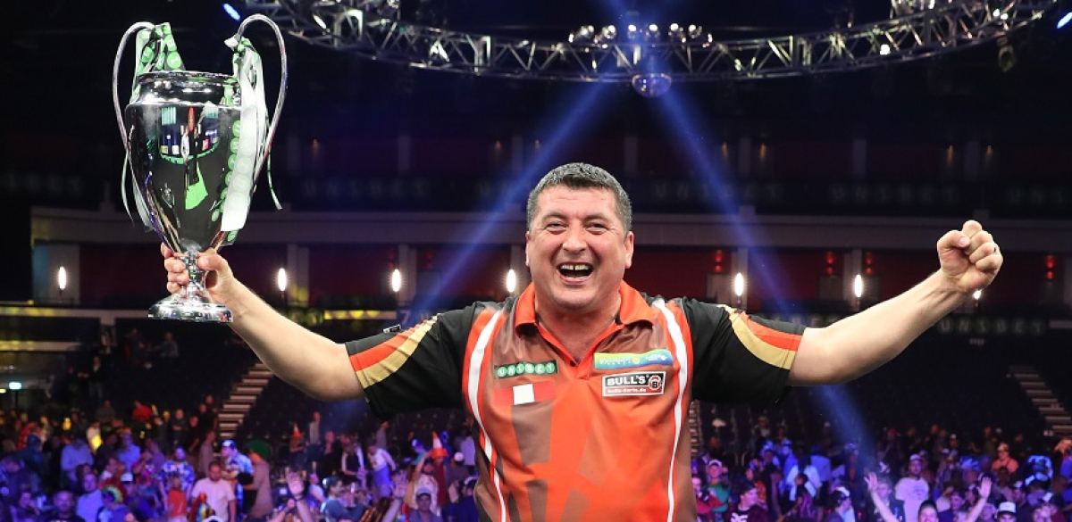 Mensur Suljovic - Unibet Champions League of Darts (Lawrence Lustig, PDC)