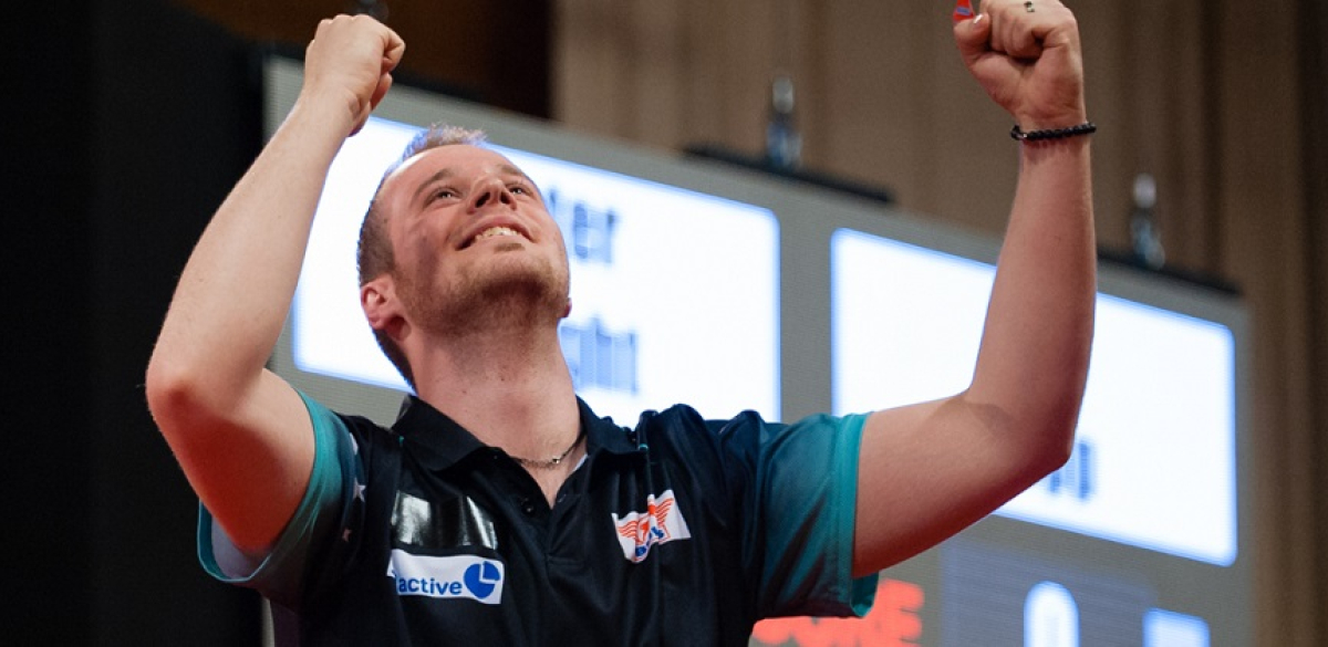 Max Hopp (Kelly Deckers, PDC)