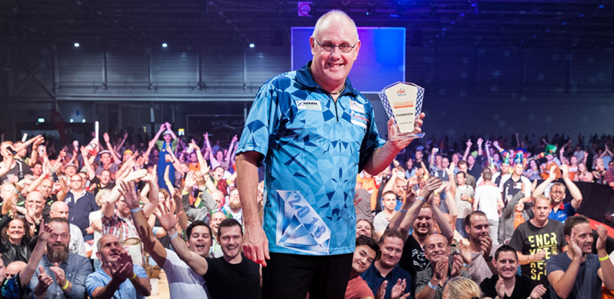 Ian White (Kelly Deckers, PDC)