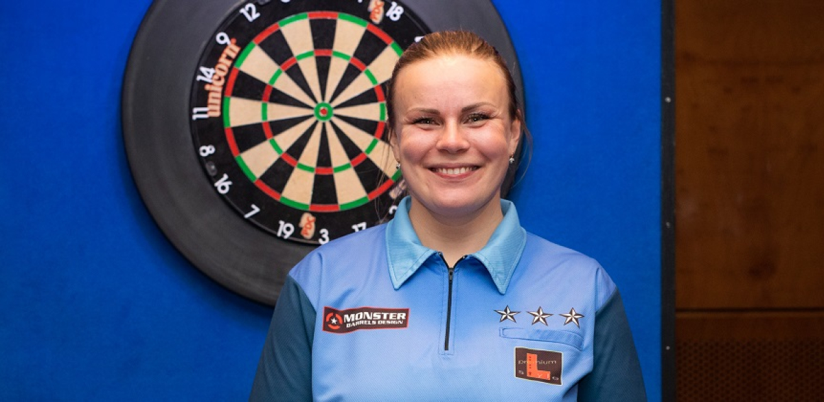 Anastasia Dobromyslova (Stefan Strassenberg, PDC Europe)