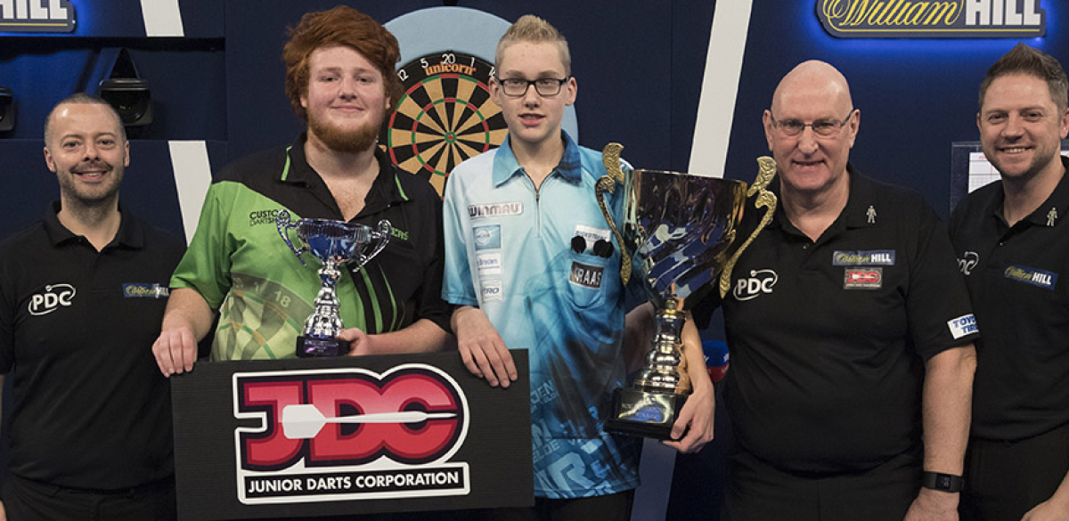 Jurjen van der Velde, Lennon Craddock and PDC Officials (Lawrence Lustig, PDC)