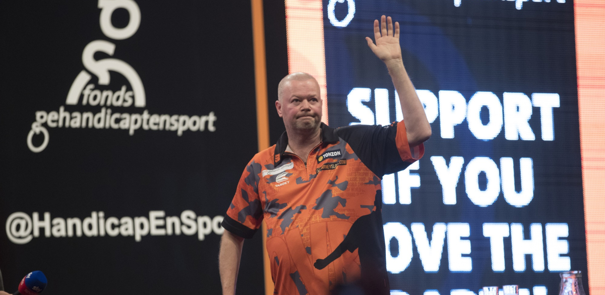 Raymond van Barneveld (Lawrence Lustig, PDC)