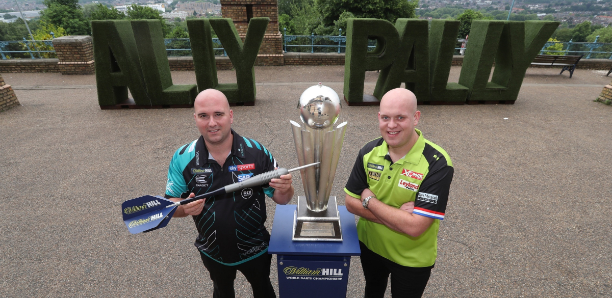 Rob Cross & Michael van Gerwen (Lawrence Lustig, PDC)