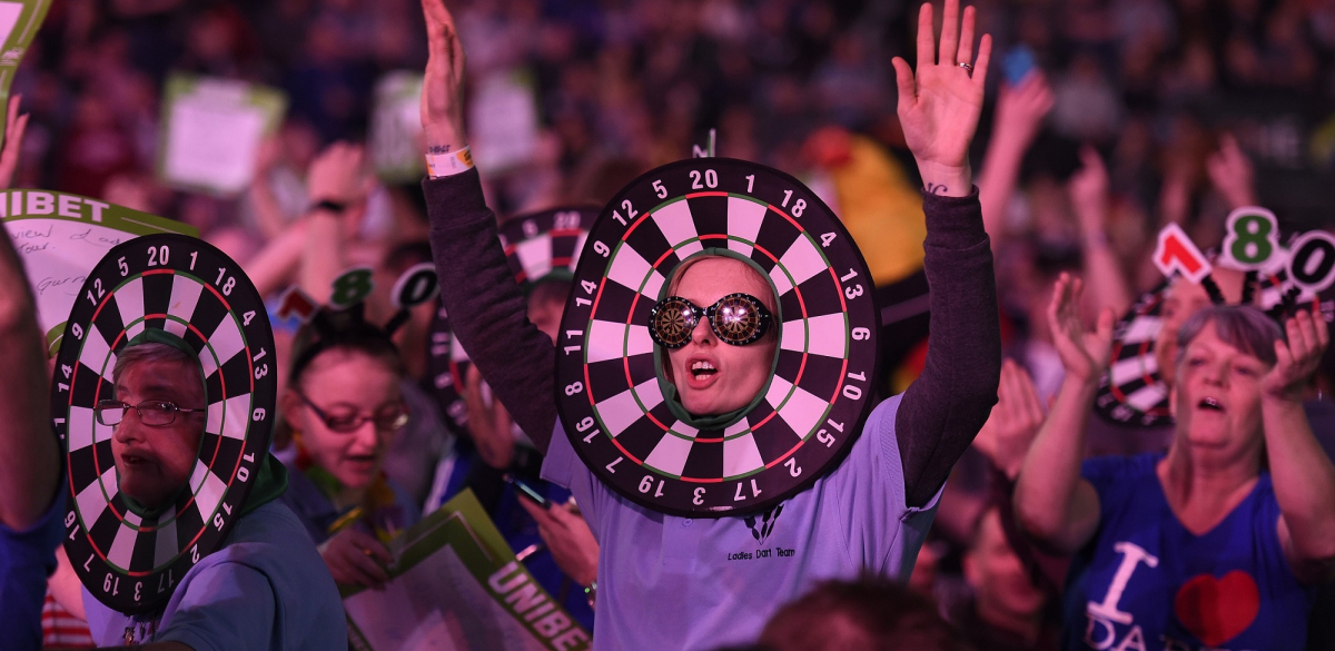 Fan at the Unibet Premier League (Michael Cooper, PDC)