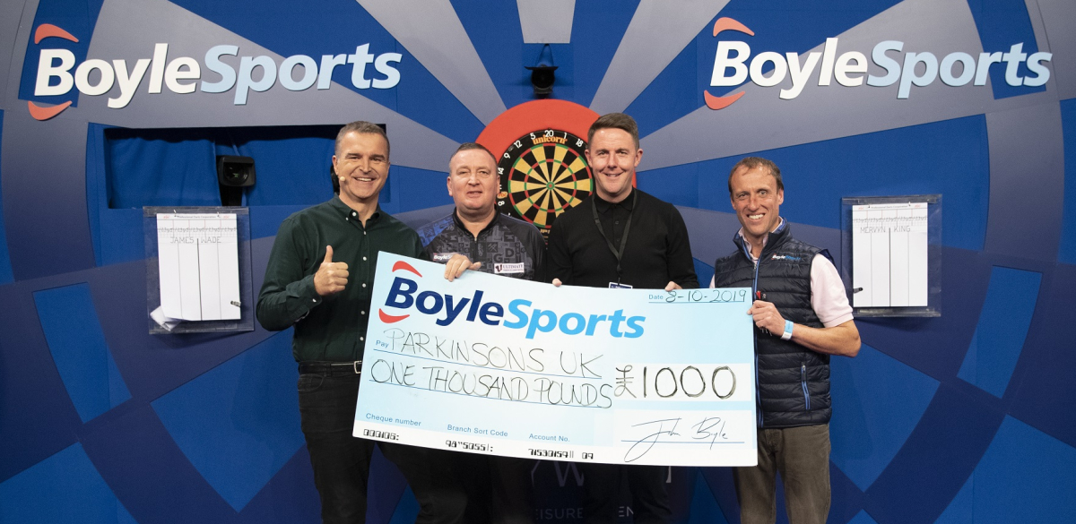 BoyleSports charity donation (Lawrence Lustig, PDC)